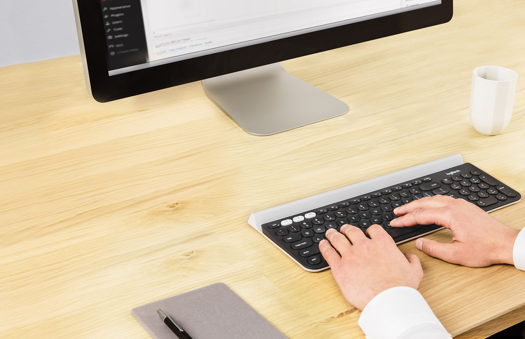 Logitech K780 Keyboard Works with Three Devices at Once