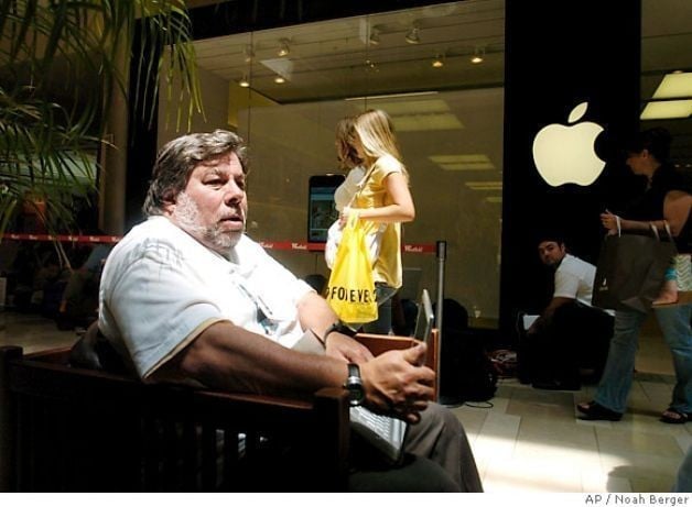 Even Apple co-found Steve Wozniak waited in line for the first iPhone ...
